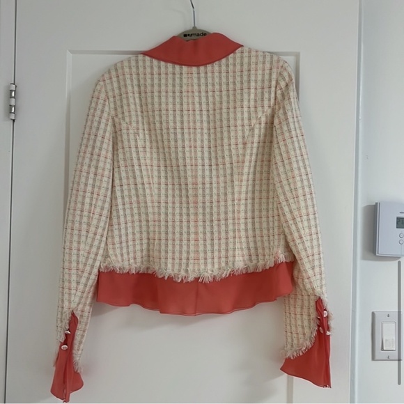 CHANEL VINTAGE 2004 FEMININE BLAZER - 42 - Picture 3 of 5